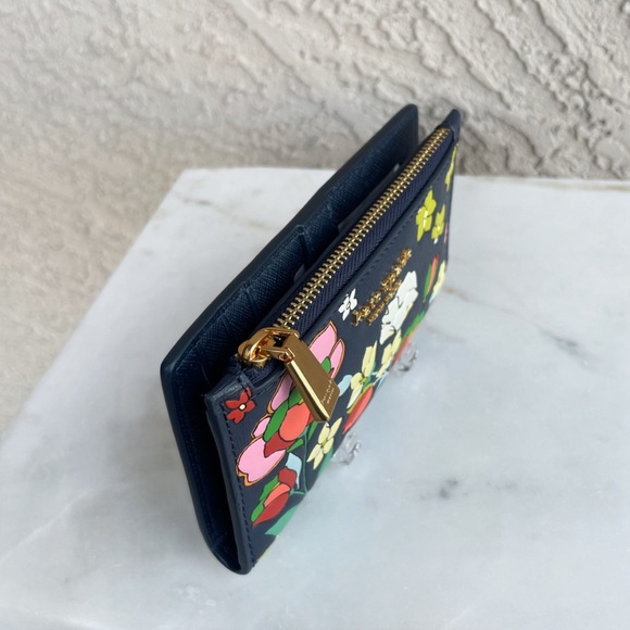 KATE SPADE Navy Pink Embossed Floral Garden Flower Bed Small Slim Bifold Wallet - Picture 8 of 16